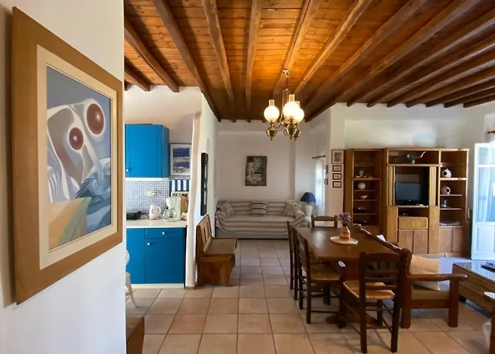 Semesterbostad Pigeon House Ornos *