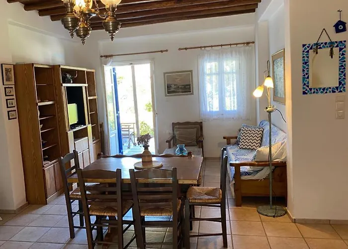 Semesterbostad Pigeon House Ornos *